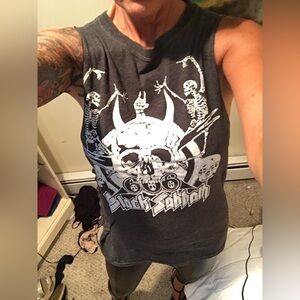 Vintage Black Sabbath Dancing Skeletons Custom Design w/Cutouts T-Shirt size M